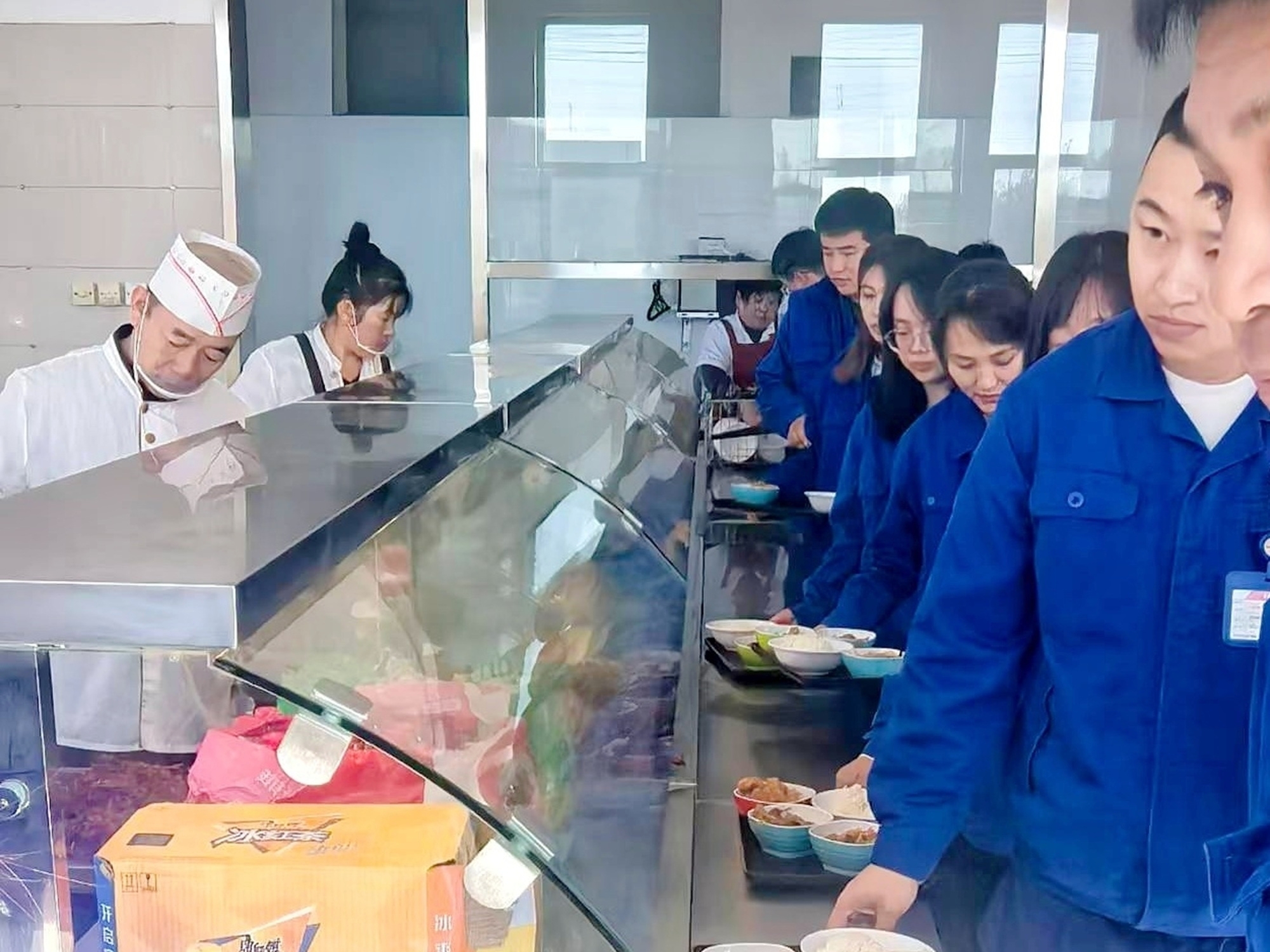食堂.jpg